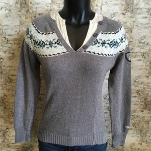 Women’s North Face sweater size small